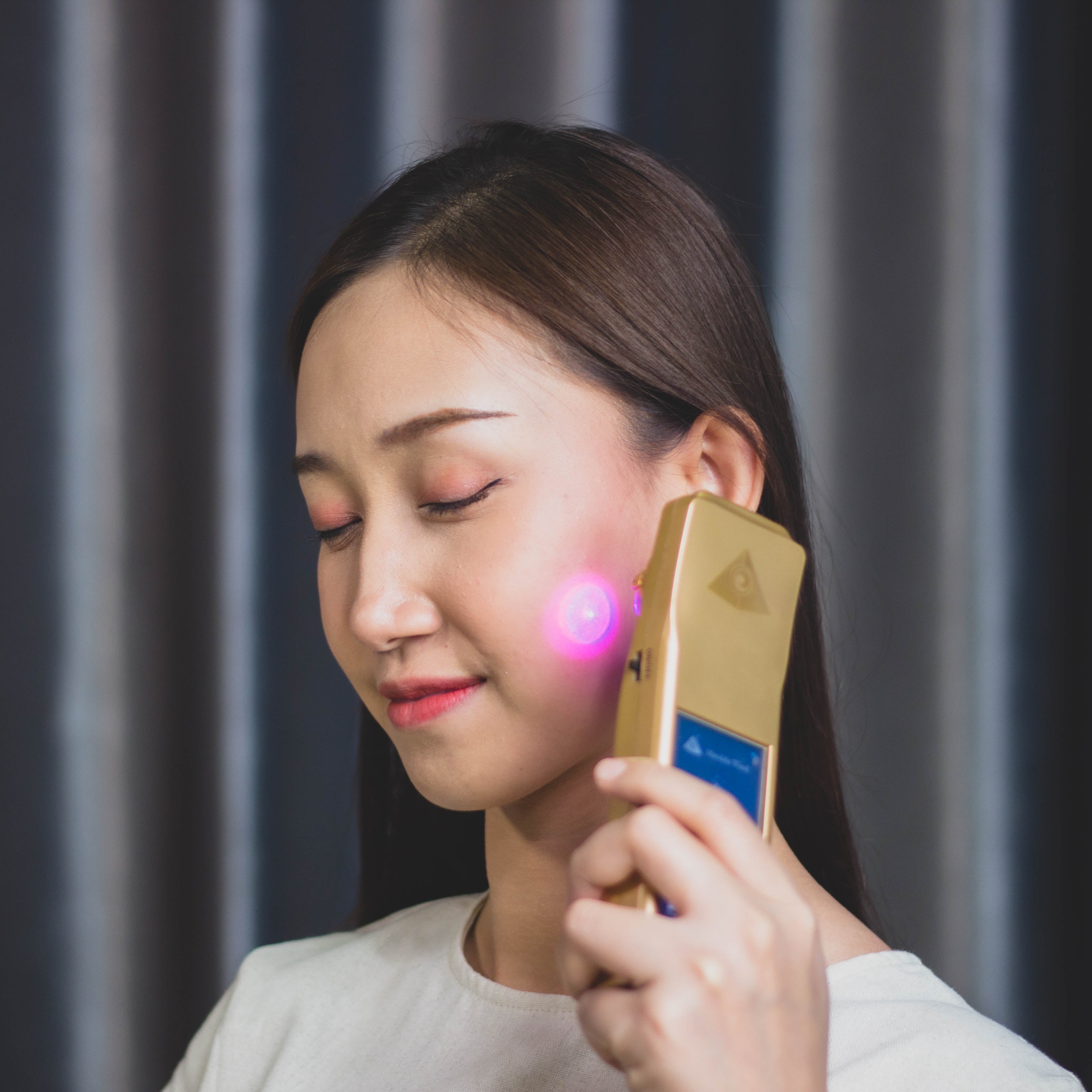 Mandala Wand facial lifting light therapy
